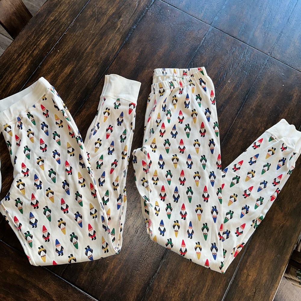 Hanna Andersson Gnome Pajama bottoms 2 pairs size medium Adult joggers